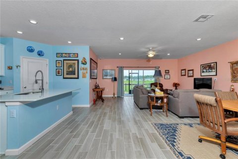 House in Ocala, Florida 3 bedrooms, 189.43 sq.m. № 2099836 - photo 11