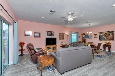 House in Ocala, Florida 3 bedrooms, 189.43 sq.m. № 2099836 - photo 14