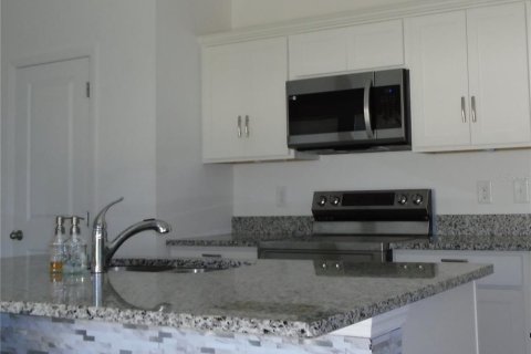 Villa ou maison à vendre à Groveland, Floride: 3 chambres, 176.14 m2 № 2131554 - photo 8