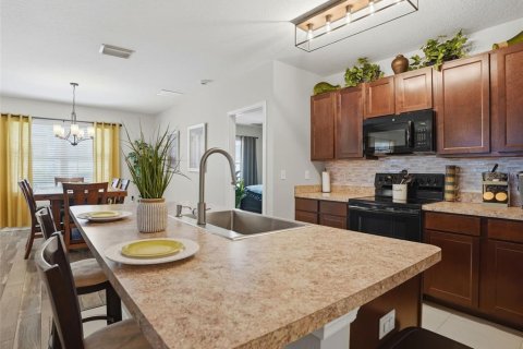 Villa ou maison à vendre à Spring Hill, Floride: 3 chambres, 157 m2 № 2420564 - photo 11