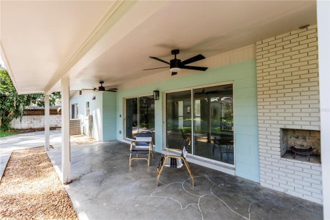 House in Belle Isle, Florida 3 bedrooms, 141.03 sq.m. № 1918475 - photo 16