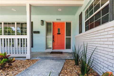House in Belle Isle, Florida 3 bedrooms, 141.03 sq.m. № 1918475 - photo 18