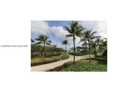 Купить кондоминиум в Бэл-Харбор, Флорида 1 спальня, 94.67м2, № 1980676 - фото 8