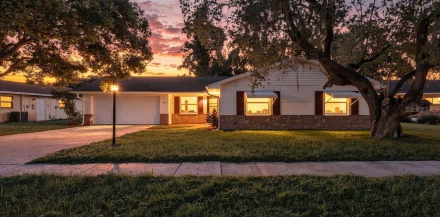 Villa ou maison à Lakeland, Floride 3 chambres, 133.41 m2 № 2416662