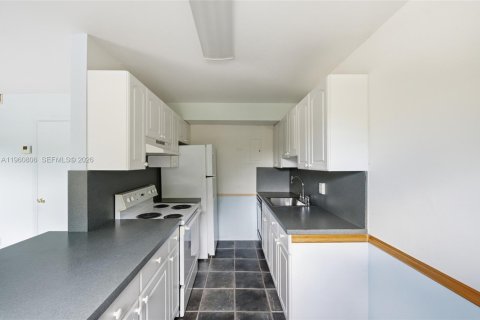 Copropriété à vendre à Wilton Manors, Floride: 2 chambres, 76.92 m2 № 2022036 - photo 8