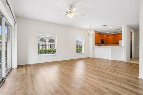 Townhouse in Orlando, Florida 3 bedrooms, 136.75 sq.m. № 2167295 - photo 5