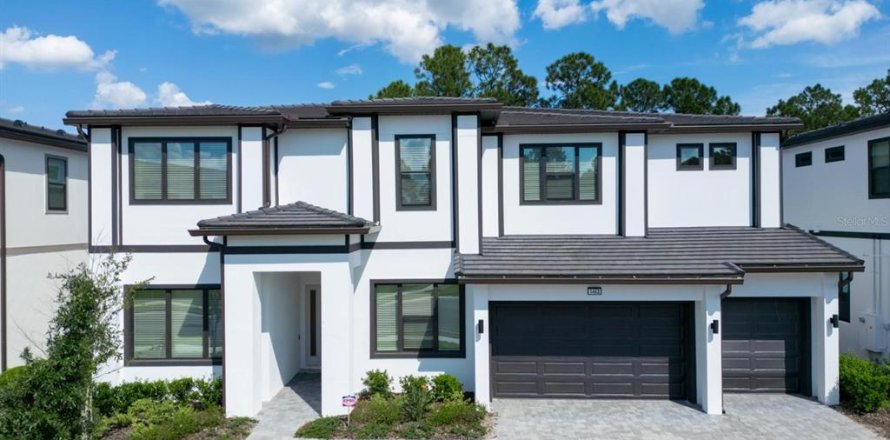 Villa ou maison à Davenport, Floride 15 chambres, 592.25 m2 № 2098720