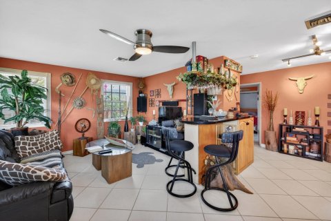 Commercial property in Lauderdale-by-the-Sea, Florida 199.28 sq.m. № 2243392 - photo 23