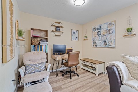 Купить таунхаус в Флорида-Сити, Флорида 2 спальни, 105.91м2, № 2048787 - фото 6