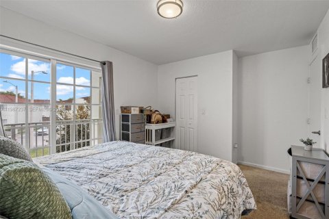 Купить таунхаус в Флорида-Сити, Флорида 2 спальни, 105.91м2, № 2048787 - фото 15