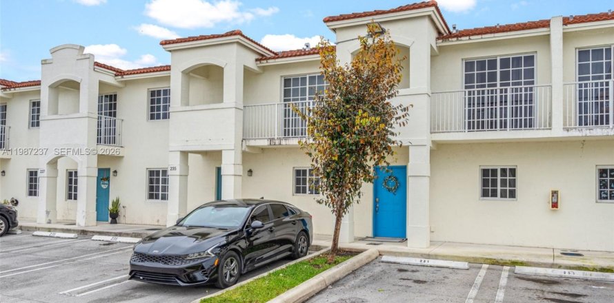 Таунхаус в Флорида-Сити, Флорида 2 спальни, 105.91м2 № 2048787