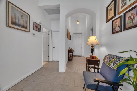 Villa ou maison à vendre à Port St. Lucie, Floride: 3 chambres, 142.98 m2 № 2260992 - photo 4