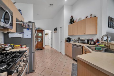 Villa ou maison à vendre à Port St. Lucie, Floride: 3 chambres, 142.98 m2 № 2260992 - photo 9