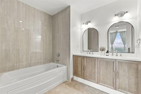 Copropriété à vendre à Orlando, Floride: 2 chambres, 105.17 m2 № 2368955 - photo 20