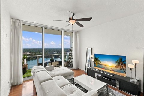 Copropriété à vendre à Orlando, Floride: 2 chambres, 105.17 m2 № 2368955 - photo 13