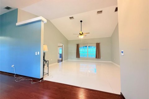 Casa en venta en Zephyrhills, Florida, 3 dormitorios, 163.32 m2 № 2420293 - foto 12