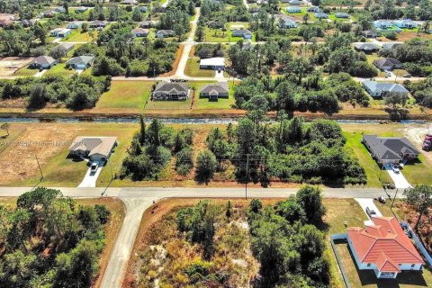 Terreno en venta en Lehigh Acres, Florida № 2164294 - foto 12
