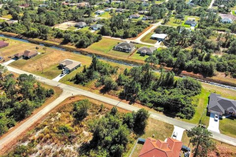 Terreno en venta en Lehigh Acres, Florida № 2164294 - foto 11