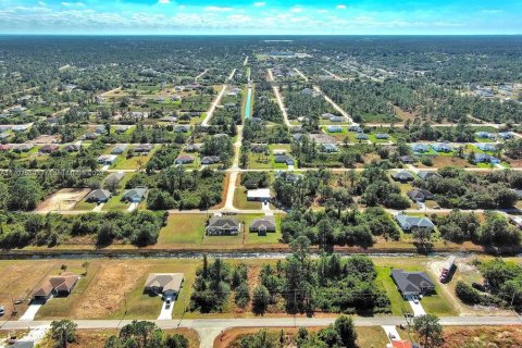 Terreno en venta en Lehigh Acres, Florida № 2164294 - foto 17
