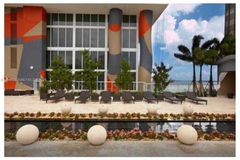 Condo in Miami, Florida  № 2052799 - photo 27