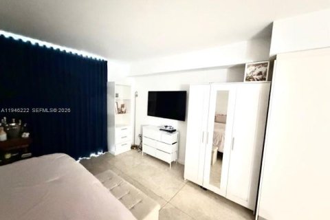 Condo in Miami, Florida  № 2052799 - photo 4