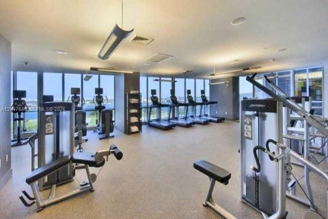 Copropriété à vendre à Miami, Floride: 2 chambres, 153.01 m2 № 2281547 - photo 12