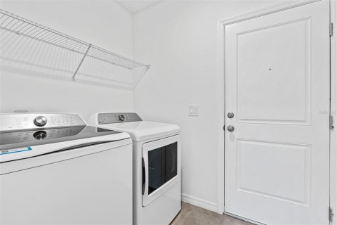 Adosado en venta en Winter Garden, Florida, 3 dormitorios, 142.7 m2 № 2150653 - foto 10