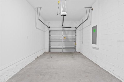 Adosado en venta en Winter Garden, Florida, 3 dormitorios, 142.7 m2 № 2150653 - foto 8