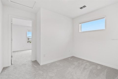 Adosado en venta en Winter Garden, Florida, 3 dormitorios, 142.7 m2 № 2150653 - foto 29