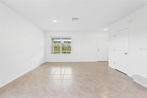 Adosado en venta en Winter Garden, Florida, 3 dormitorios, 142.7 m2 № 2150653 - foto 6