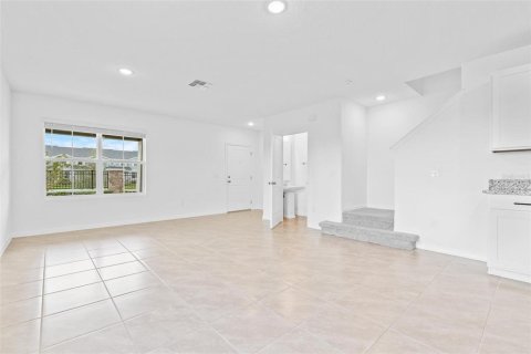 Adosado en venta en Winter Garden, Florida, 3 dormitorios, 142.7 m2 № 2150653 - foto 17