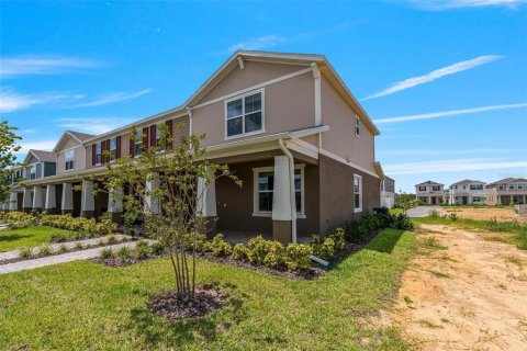 Adosado en venta en Winter Garden, Florida, 3 dormitorios, 142.7 m2 № 2150653 - foto 3