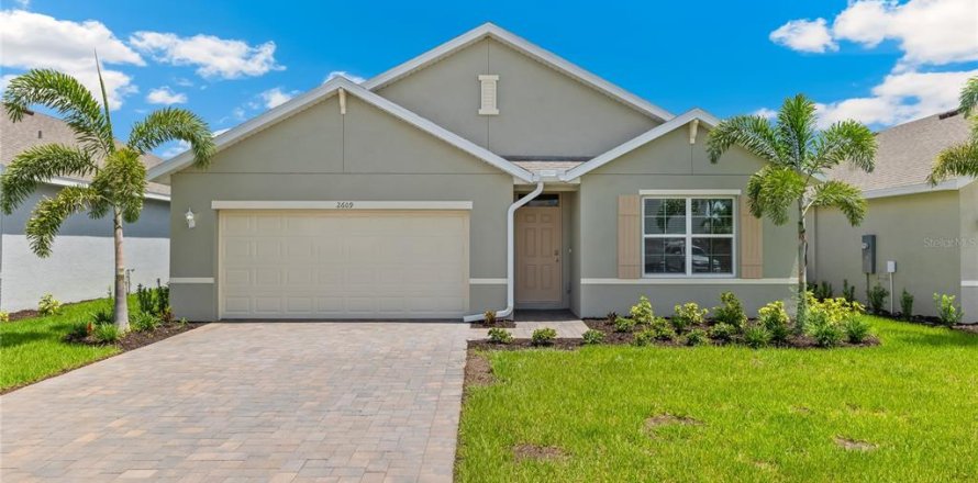 Villa ou maison à Port Charlotte, Floride 4 chambres, 169.83 m2 № 2405558