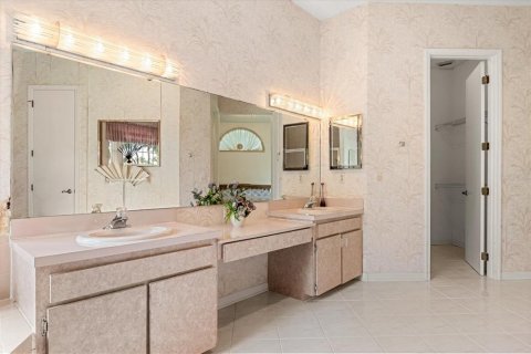 Casa en venta en Orlando, Florida, 4 dormitorios, 260.59 m2 № 1773033 - foto 16