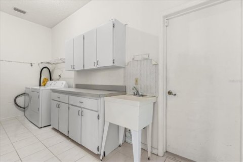 Casa en venta en Orlando, Florida, 4 dormitorios, 260.59 m2 № 1773033 - foto 25