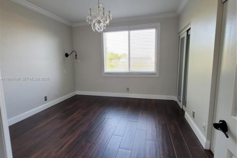 Touwnhouse à louer à Weston, Floride: 2 chambres, 89.19 m2 № 2026903 - photo 10