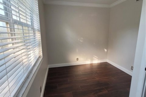 Touwnhouse à louer à Weston, Floride: 2 chambres, 89.19 m2 № 2026903 - photo 5