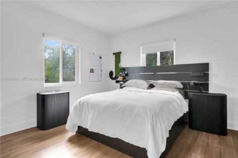 Casa en venta en Miami Shores, Florida, 2 dormitorios, 95.69 m2 № 2027787 - foto 24