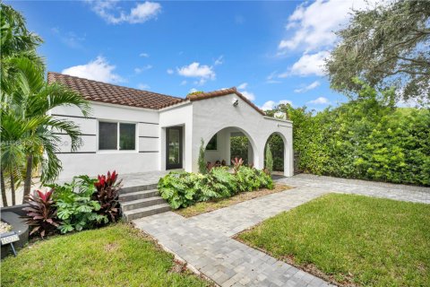 Casa en venta en Miami Shores, Florida, 2 dormitorios, 95.69 m2 № 2027787 - foto 3