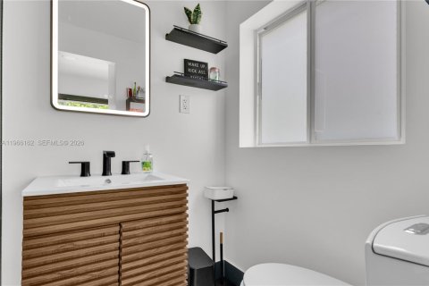 Casa en venta en Miami Shores, Florida, 2 dormitorios, 95.69 m2 № 2027787 - foto 22