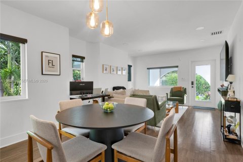 Casa en venta en Miami Shores, Florida, 2 dormitorios, 95.69 m2 № 2027787 - foto 13
