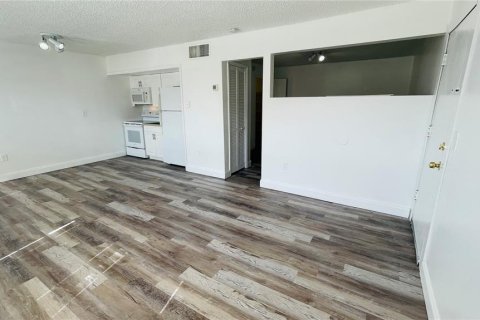 Condominio en venta en Orlando, Florida, 1 dormitorio, 50.72 m2 № 1586504 - foto 4