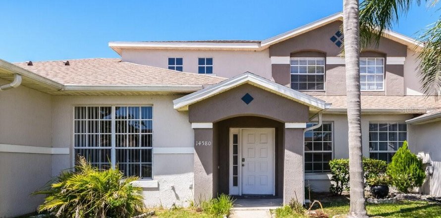 Adosado en Orlando, Florida 3 dormitorios, 137.87 m2 № 1648473