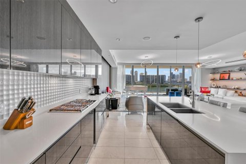 Condo in Aventura, Florida, 4 bedrooms  № 1888761 - photo 19