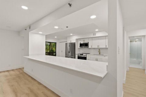 Condo in Jupiter, Florida, 2 bedrooms  № 2379956 - photo 6