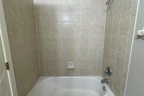 Casa en alquiler en Kissimmee, Florida, 3 dormitorios, 189.43 m2 № 2380840 - foto 15