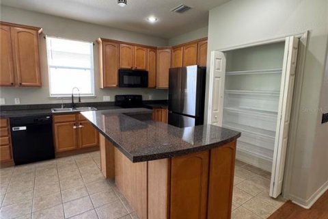 Casa en alquiler en Kissimmee, Florida, 3 dormitorios, 189.43 m2 № 2380840 - foto 7