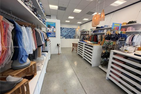 Купить коммерческую недвижимость в Майами, Флорида № 2045838 - фото 14