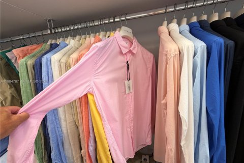 Купить коммерческую недвижимость в Майами, Флорида № 2045838 - фото 4