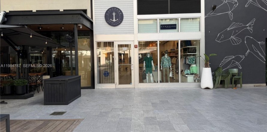 Коммерческая недвижимость в Майами, Флорида № 2045838